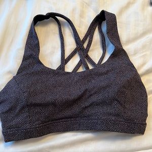 Lululemon sports bra Size 6